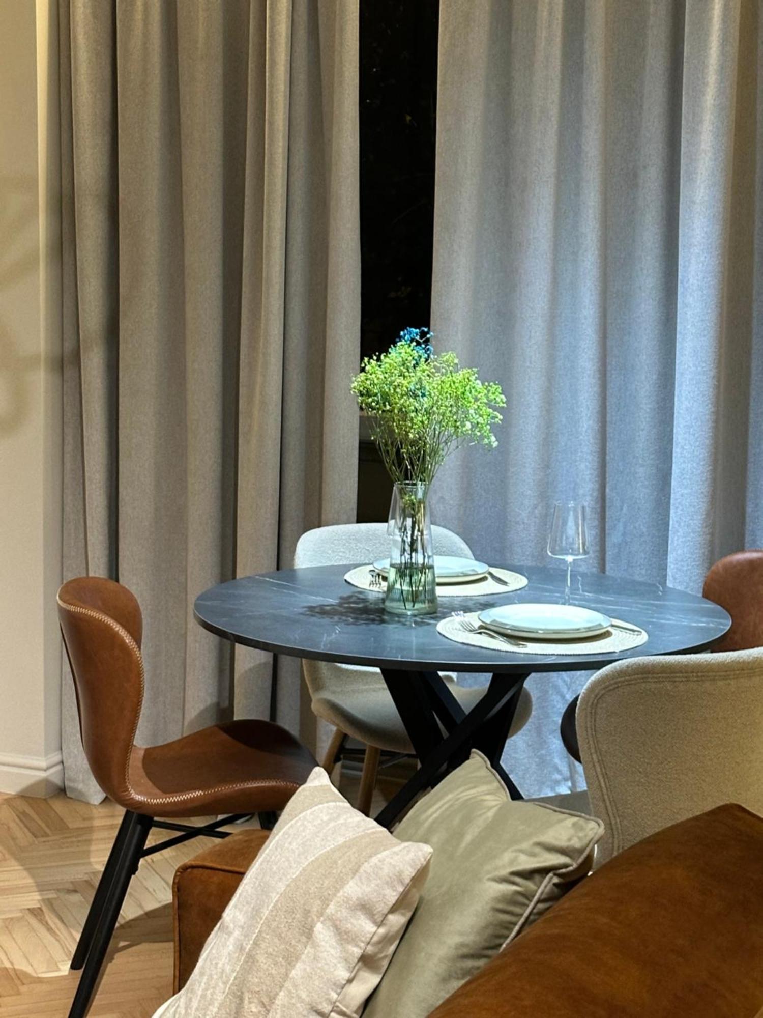 Stunning 2bed With Terrace And Parking Apartament Warszawa